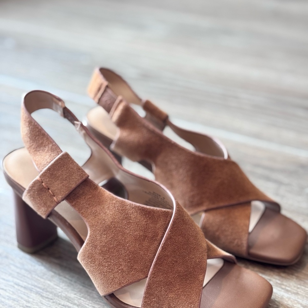 Women’s Leather Brown High Heals - Picture 2 of 8